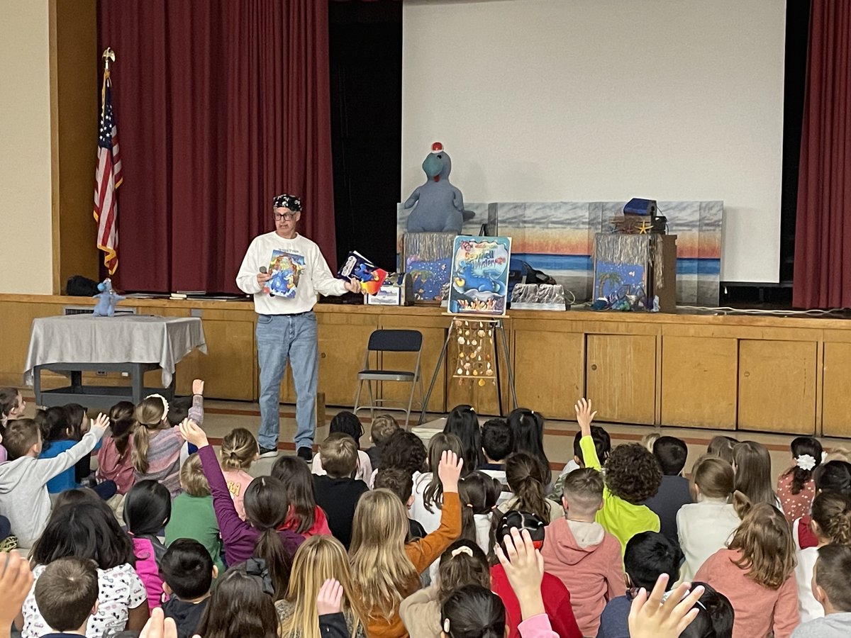 HDFPride's tweet photo. Joe Shandrowski, author of the Huga Tuga books, visited today.  The children enjoyed their time with him. Thank you to the PTA PARP Committee. https://t.co/iHCYcqydkk