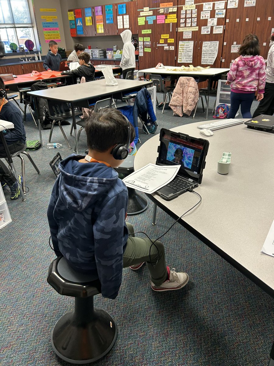 WHATAPOEM was once again successful! What a fun way to review poetry skills before their reading checkpoint. 🧡🤍 Thank you ladies for making this come to a reality! @ms_scott3 <a href="/MrsCharre/">Alma Charre</a> <a href="/Mrs_KKerlegan/">Kimberly Kerlegan</a> Mrs.Paiz Ms.Taylor <a href="/MRobinsonElem/">M. Robinson Elementary</a> <a href="/CFISD_ELAR2_5/">CFISD ELAR 2-5</a>