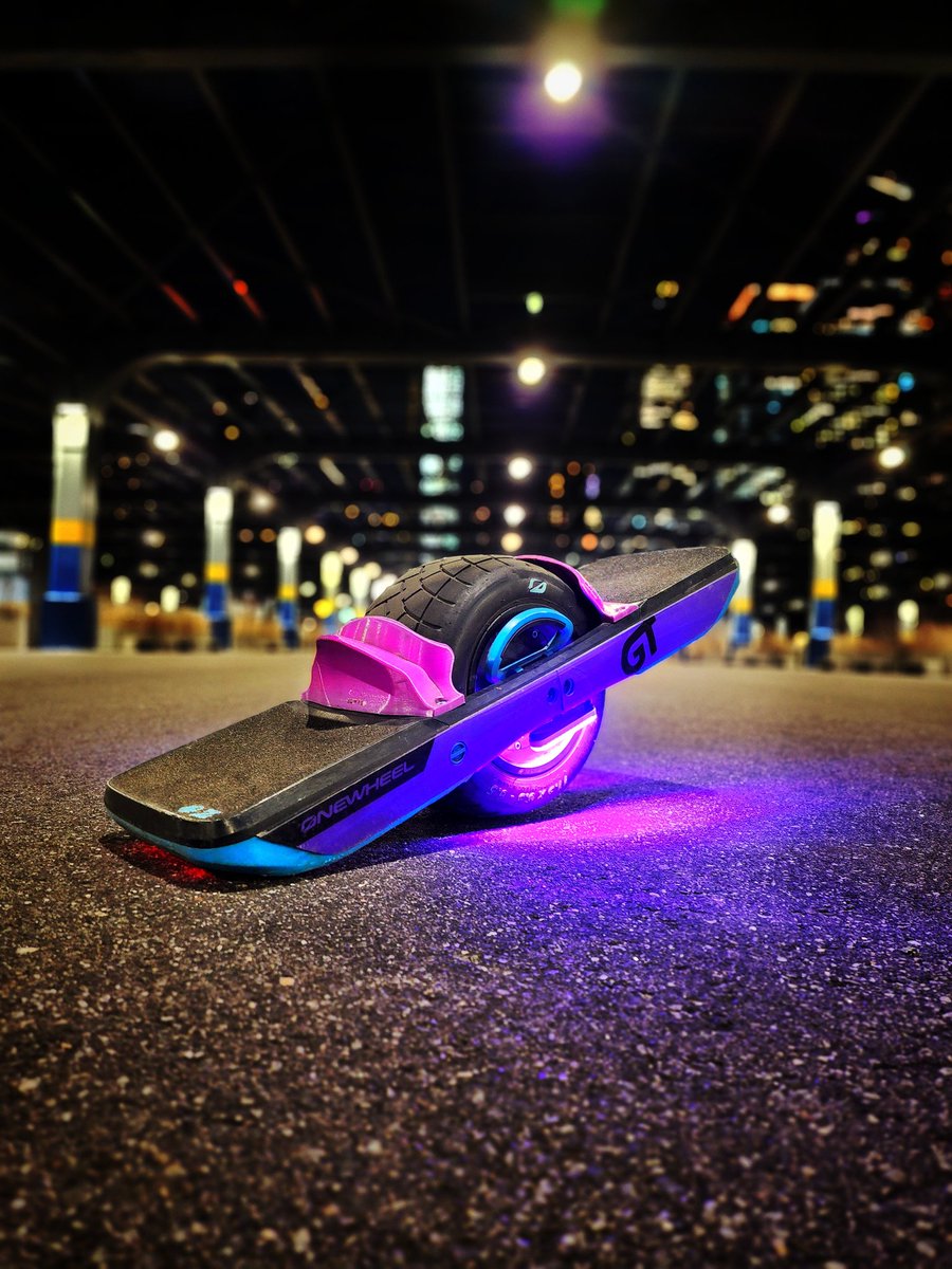 thewheelofoz's tweet photo. Purple vibes
#TheWheelOfOz #Onewheel #OnewheelLife #Snowboarding #Manhattan #nyc #newyorkcity #WheelOfOz #tuesdayvibes #vibes https://t.co/v63gZgL442