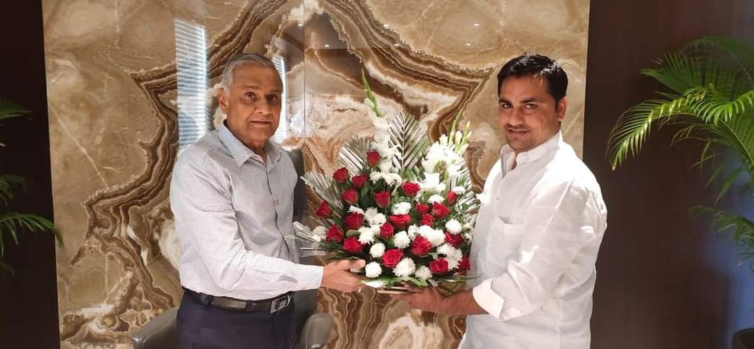 ChetanAjmer_BJP's tweet photo. अखिल भारतीय जैन समाज के गौरव, देश और प्रदेश की शान, विख्यात उद्योगपति एवं भामाशाह श्री #AshokPatni जी को जन्मदिवस की अनंत शुभकामनाएं बहुत- बहुत बधाई।।
@rkmarblegroup #rkgroup #rkmarble https://t.co/UyHV7RcMj4