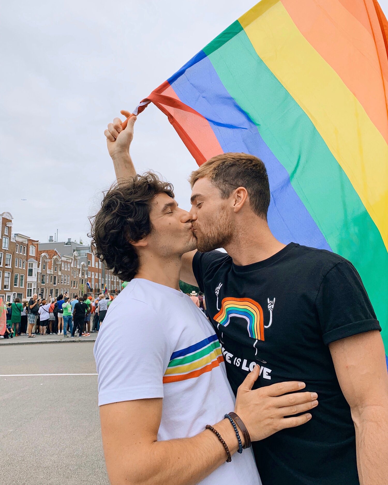 FnQTzv8XEBAYblb?format=jpg&name=large