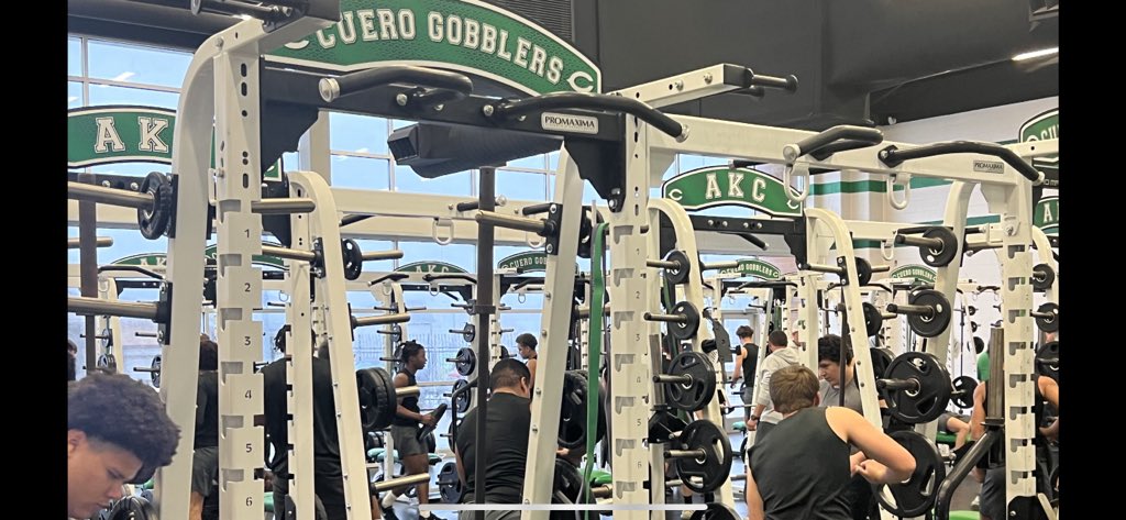 Cuero Gobblers getting AKC ready with test week!!  Let’s gooooo!