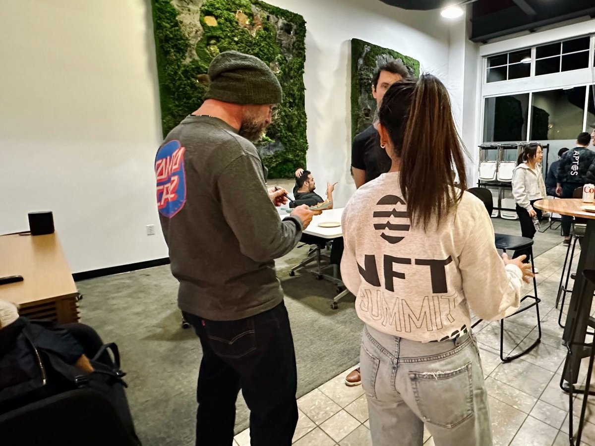 The Aptos NFT Meetup was magic 🙌 Shout out to everyone who joined us at our office last week.

<a href="/Aptoads/">Axies</a>
<a href="/Aptomingos/">Aptomingos</a>
@Aptos_Dragons
@Bruh_Bears
@InSilvaNFT
<a href="/KYDLabs/">kyd.</a>
@LemurLoungeNFT
@MAVRIKDAO
<a href="/MomentumSafe/">Momentum Safe</a>
<a href="/OraoNetwork/">ORAO</a>
<a href="/PontemNetwork/">Pontem Labs</a>
<a href="/SpooksLand/">Spooks</a>
<a href="/TopazMarket/">Topaz | NFTs on Aptos</a> 
<a href="/TsunamiFinance_/">TsunamiX 🌊</a>