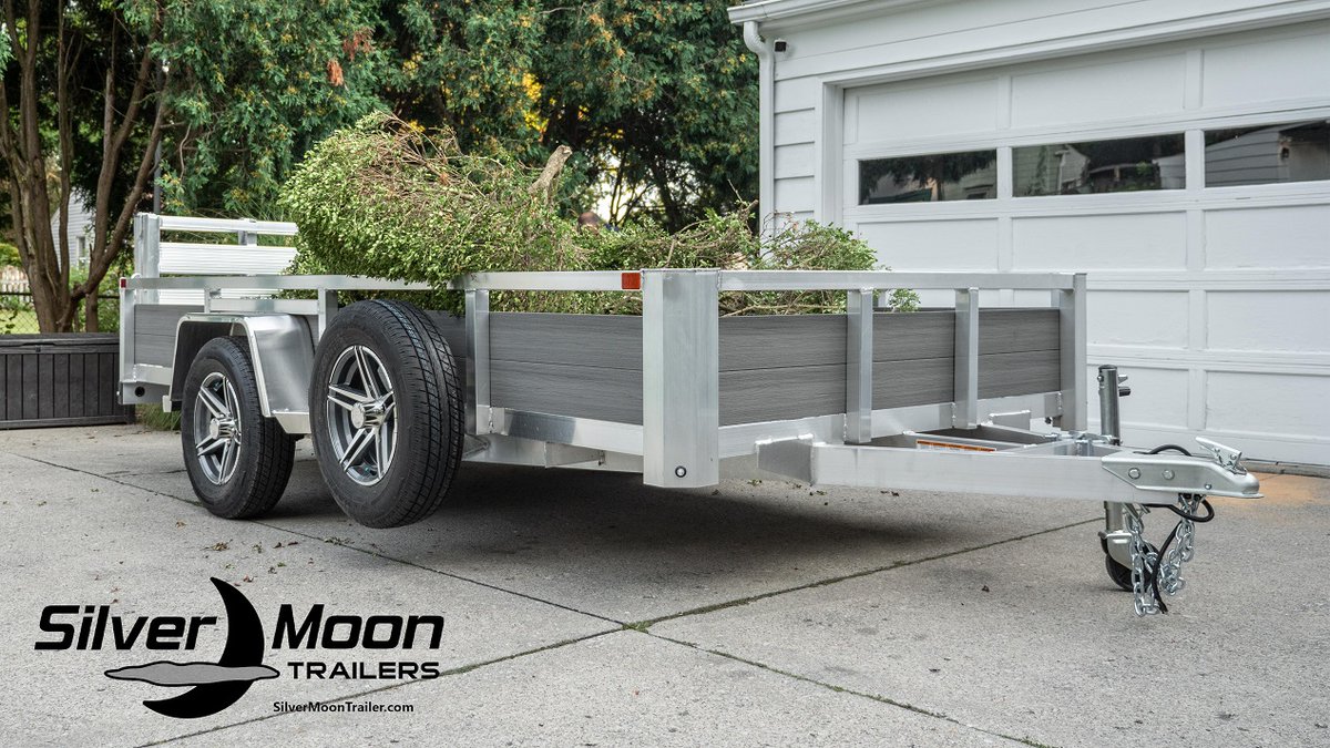 SMoonTrailers's tweet photo. We at Silver Moon Trailers think "That's a nice trailer!" is always the best compliment.

National Compliment Day 😊 #NationalComplimentDay https://t.co/cpD3oFJtXd https://t.co/PxShxu8mPF