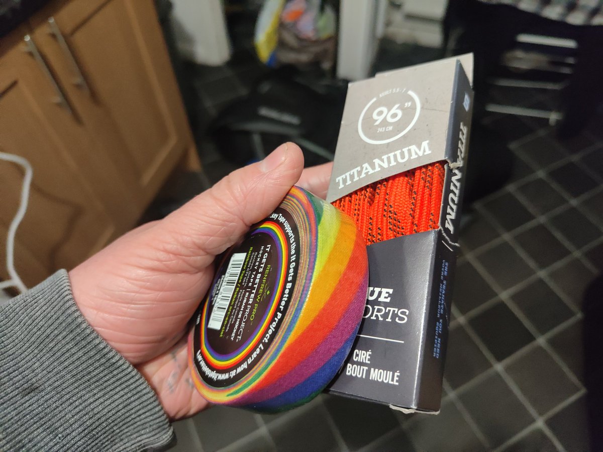 cheshire_fan's tweet photo. Wow @PuckStopUK only ordered yesterday @ 3pm and was delivered at 11:34am this morning..
No.1 hockey shop ๐ฅฐ & by far the fastest delivery ๐ going ..
#under24hoursshipping #wow #fast #flashfast #puckstop #numberonehockeyshop https://t.co/iiM9S8uKKy