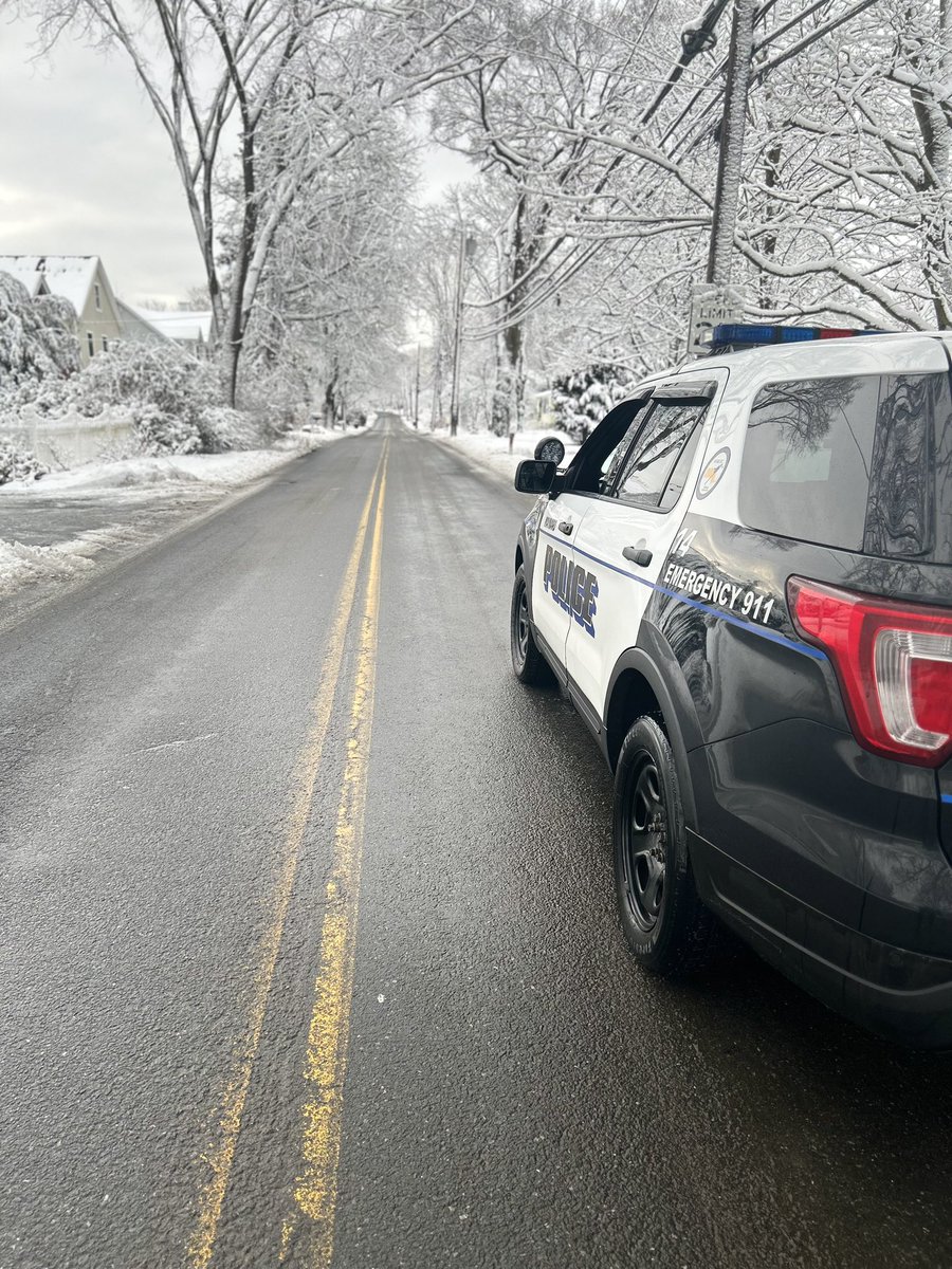 Maynard Police Department on Twitter "Another snowy day here in