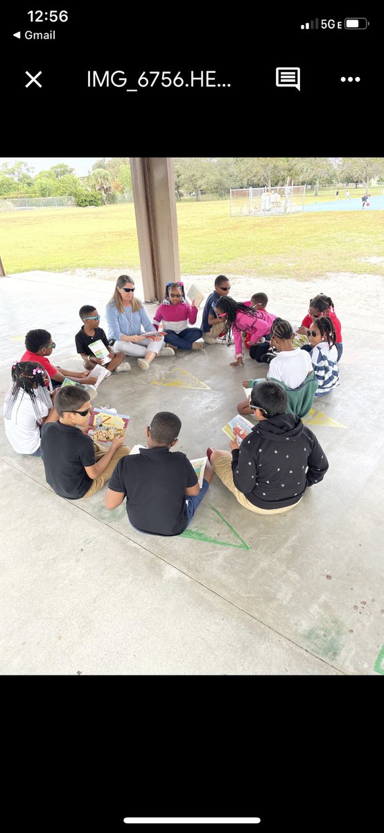 KathyCleare's tweet photo. Day 2 Literacy Week Reading Fun in the Sun #PBCSDCLW23 #ILoveMyLibrarySDPBC @SeminoleTrails @STEPrincipalJJ https://t.co/o30MYcZbn3