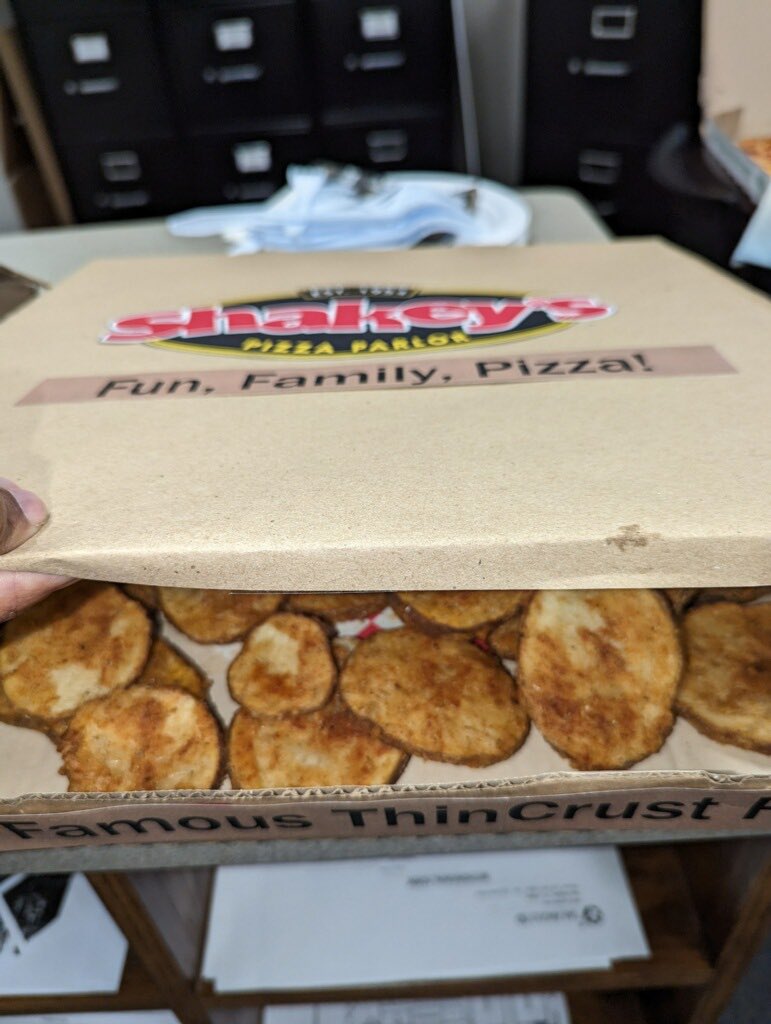 Brooke Kalnbach tweet media