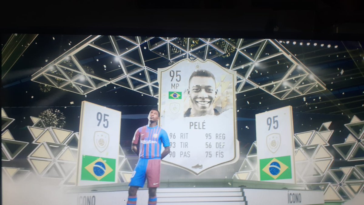 X_elektro's tweet photo. @Rulasss47 FIFA 22🤕 https://t.co/BvD2MWZIBl