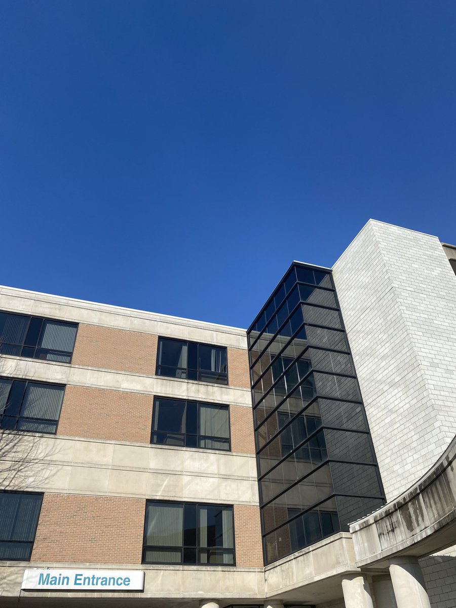It’s January and the sky may not be exactly <a href="/HenryFordHealth/">Henry Ford Health</a> blue, but we’ll take it!! ☀️😁💙

We’ll see it again….. in March? Hopefully? #blueskies