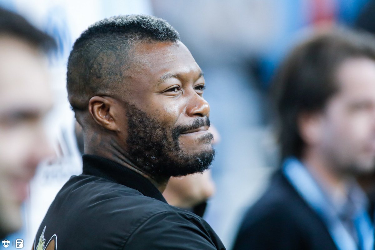 _BeFootball's tweet image. Djibril Cissé : « Être à 4 unités de mes 100 buts, ça me va pas. Si un club vient et me propose de jouer gratuitement j’y vais. » 😅

(@CanalplusFoot)