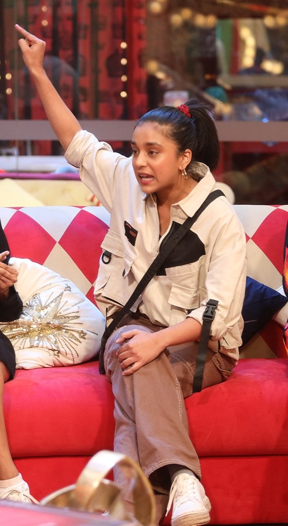 Guys apne kay notice kiya hai k Dumbul is a copy cat #TinaDatta𓃵 ...nahi to daklo...😂😂😂 <a href="/IamTinaDattaOFC/">𝐓𝐢𝐧𝐚 𝐃𝐚𝐭𝐭𝐚 𝐎𝐟𝐟𝐢𝐜𝐢𝐚𝐥 𝐅𝐂 ™</a> <a href="/iamTinaDatta/">Tina Datta</a>