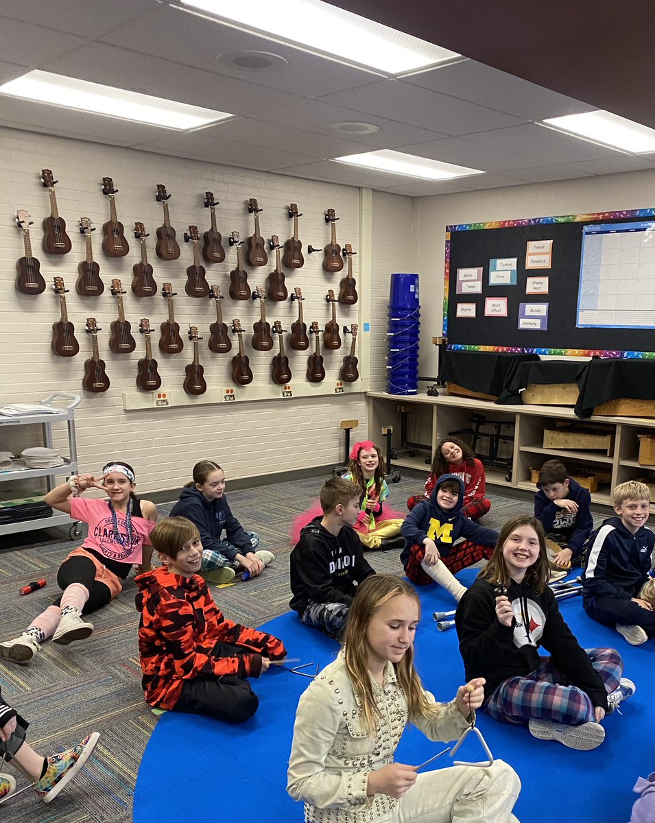 CEBrianAdams's tweet photo. Clarkston Elementary is blessed to have received a grant from the Mockingbird Foundation to support music education.  We are extremely excited for the opportunities these funds will create. Thank you @mbirdfoundation https://t.co/N2owaVZyXD