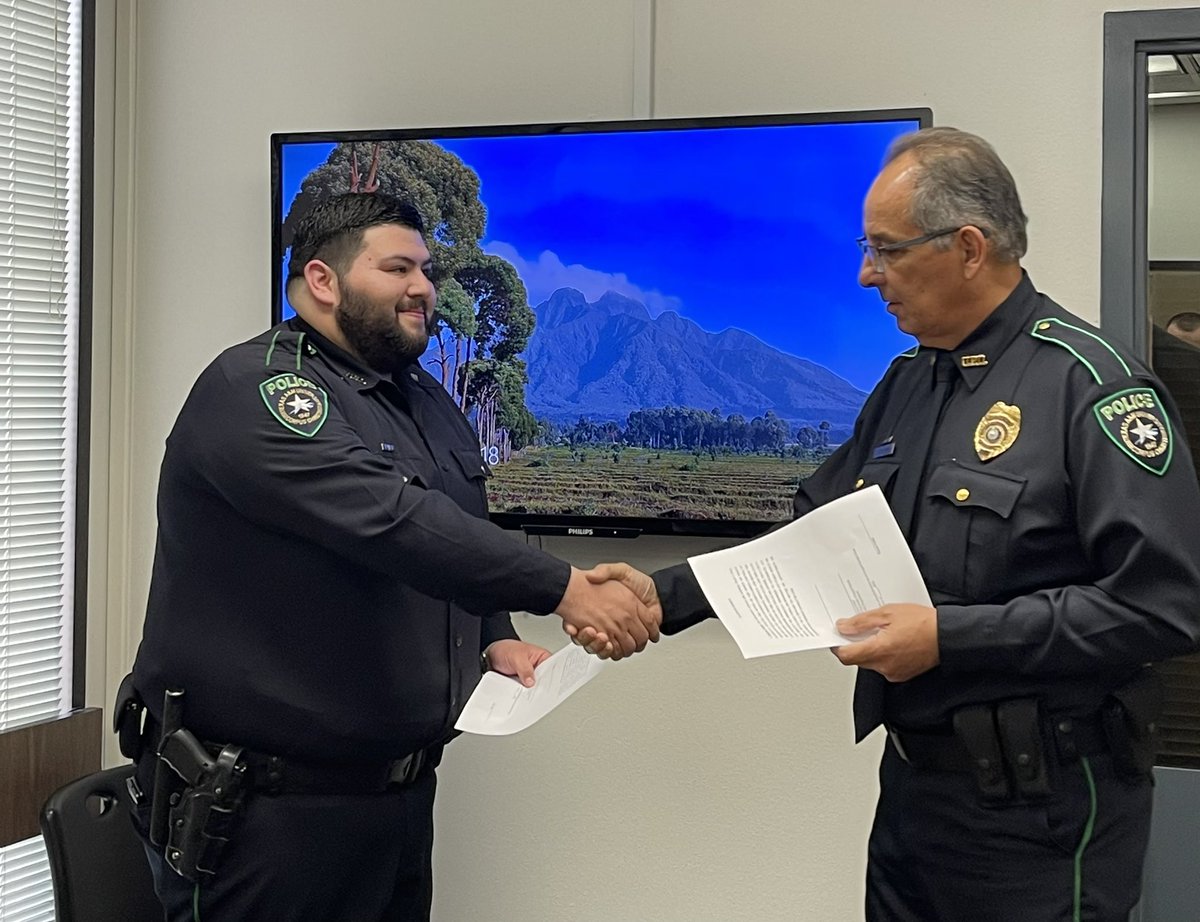 TAMUCCPD's tweet photo. Welcome to the UPD Family Officer Lopez! 🤙🏼🚓 https://t.co/0hWdRrQmsV