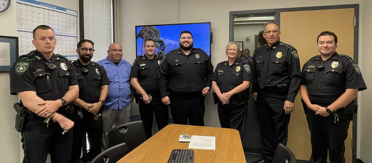 TAMUCCPD's tweet photo. Welcome to the UPD Family Officer Lopez! 🤙🏼🚓 https://t.co/0hWdRrQmsV