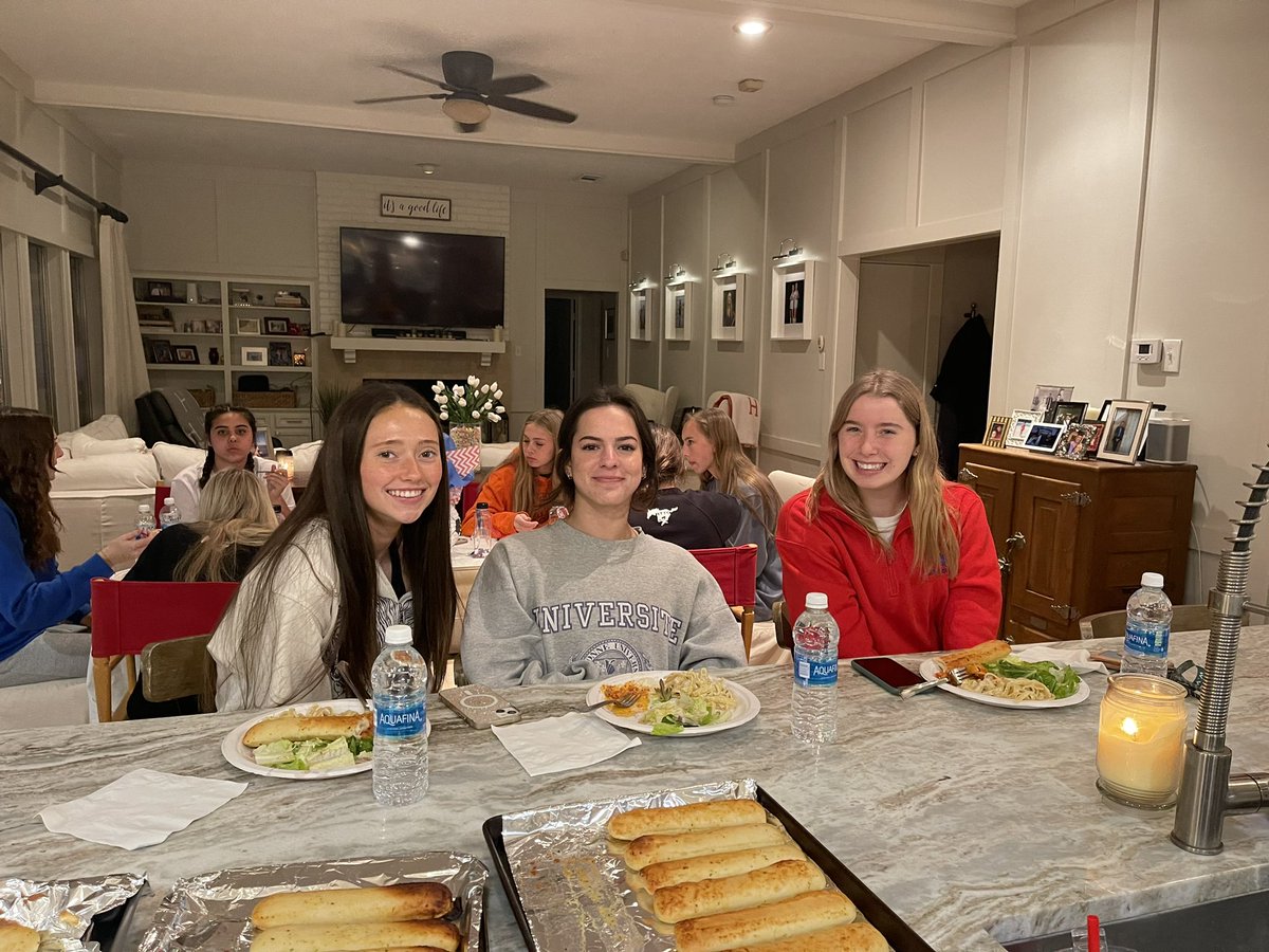 Great team dinner to kick off district season!  Than you to our team reps for organizing!  Let’s Go Lady Mustangs! 

First district game against Irving Nimitz has been rescheduled to Wednesday, Jan 25 at 6:30pm!