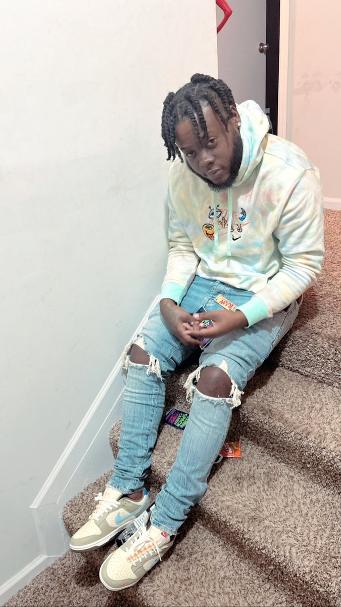 kvngthapleaser's tweet photo. Ima YPN 💰Them Big Facts ❗️ https://t.co/DhGgFZvahS