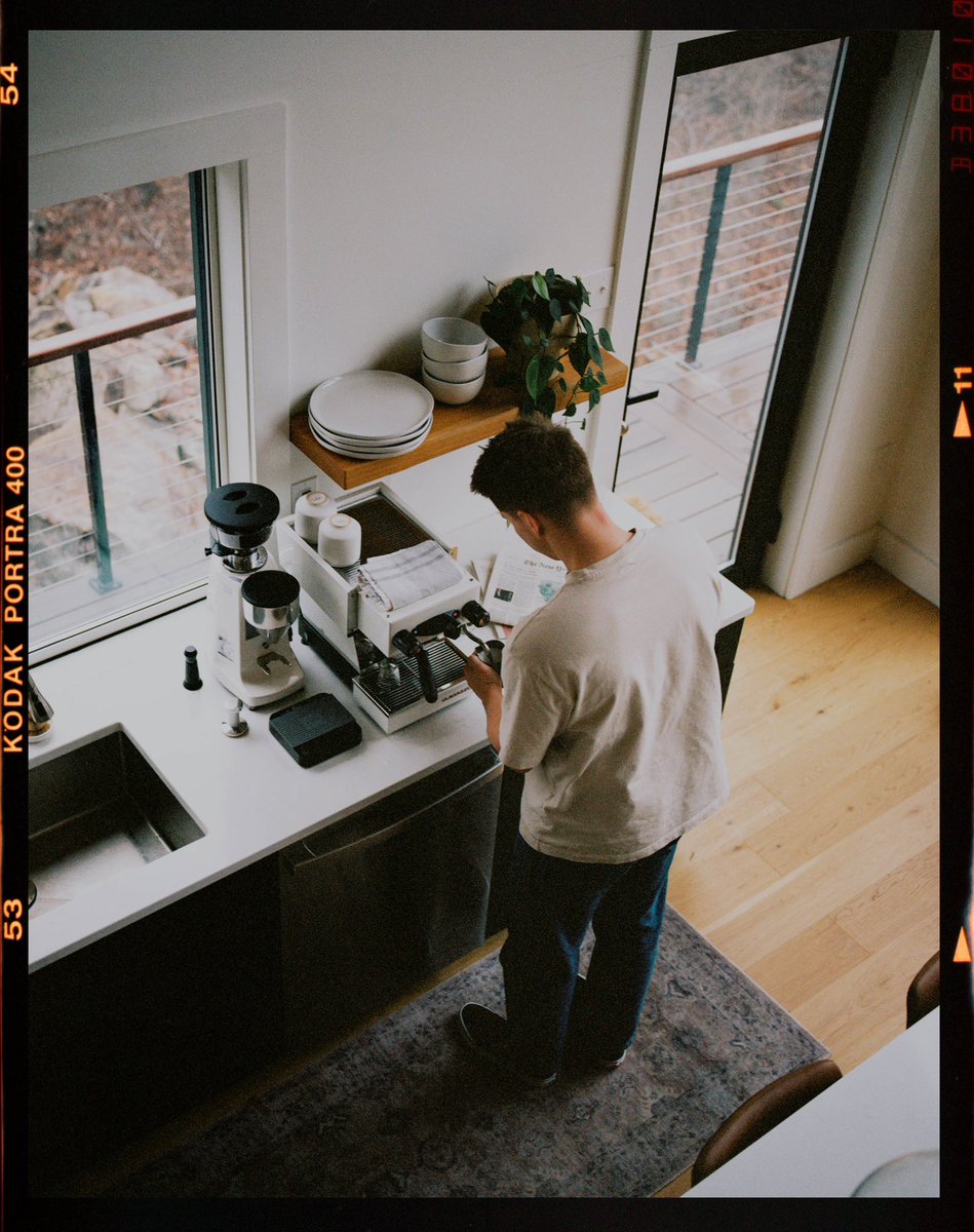 iamjakeingle's tweet image. new work for @LaMarzoccoHome on @Kodak film.