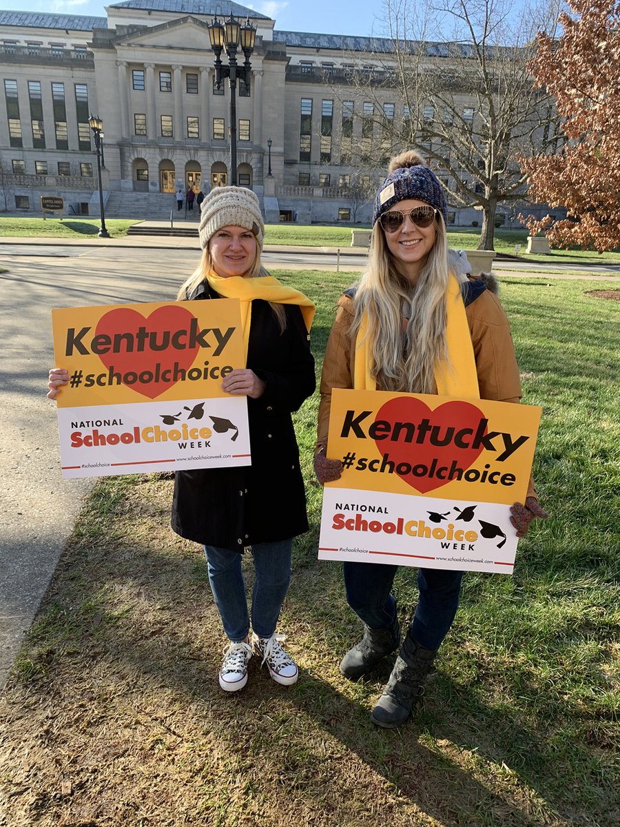 AFPKentucky's tweet photo. Thank you to our friends at @SchoolChoiceKy for holding such a fantastic rally to support expanded learning opportunities for all students in the Commonwealth. #schoolchoiceweek #studentsnotsystems https://t.co/ar4UAOxlnG