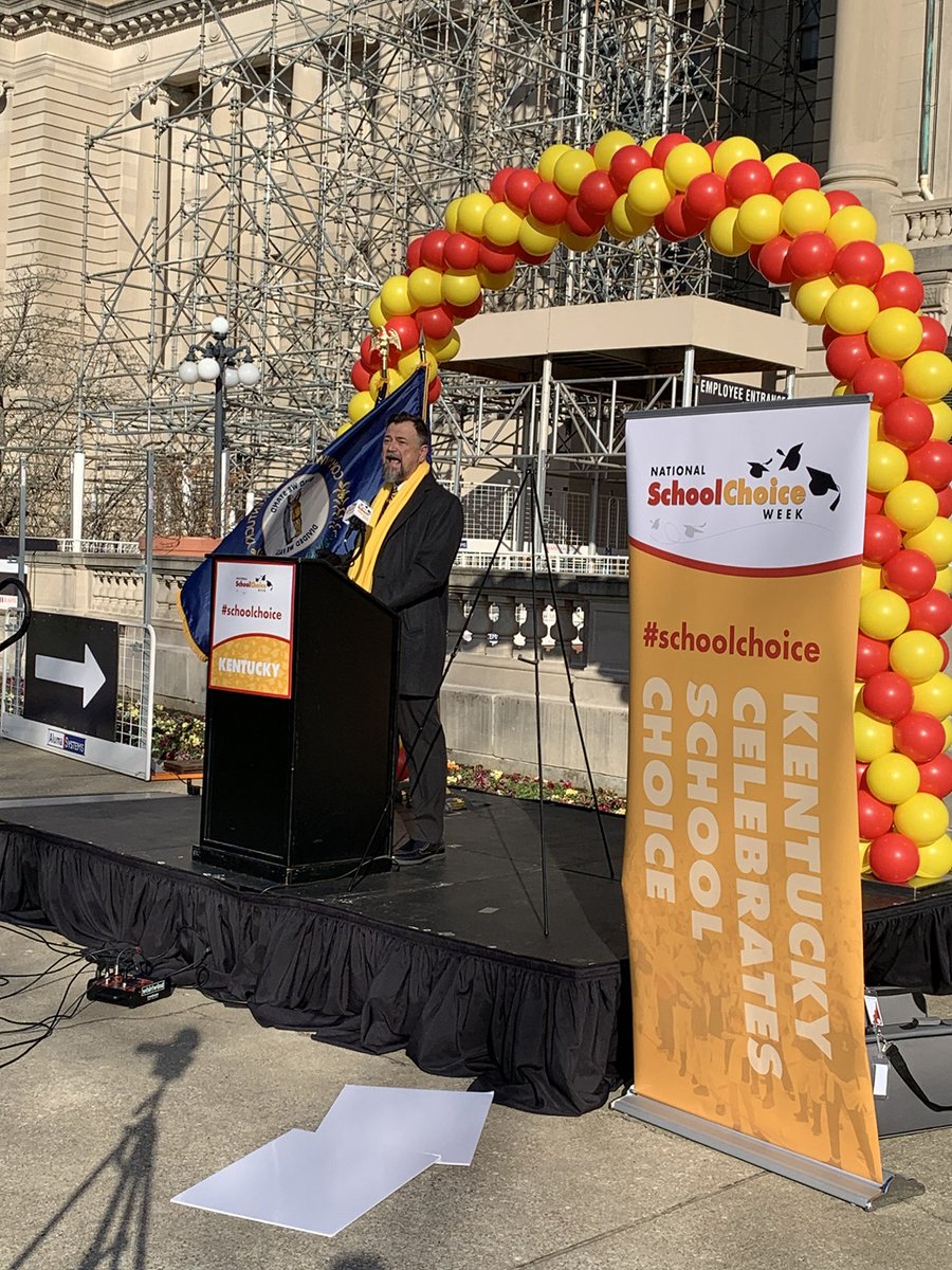AFPKentucky's tweet photo. Thank you to our friends at @SchoolChoiceKy for holding such a fantastic rally to support expanded learning opportunities for all students in the Commonwealth. #schoolchoiceweek #studentsnotsystems https://t.co/ar4UAOxlnG