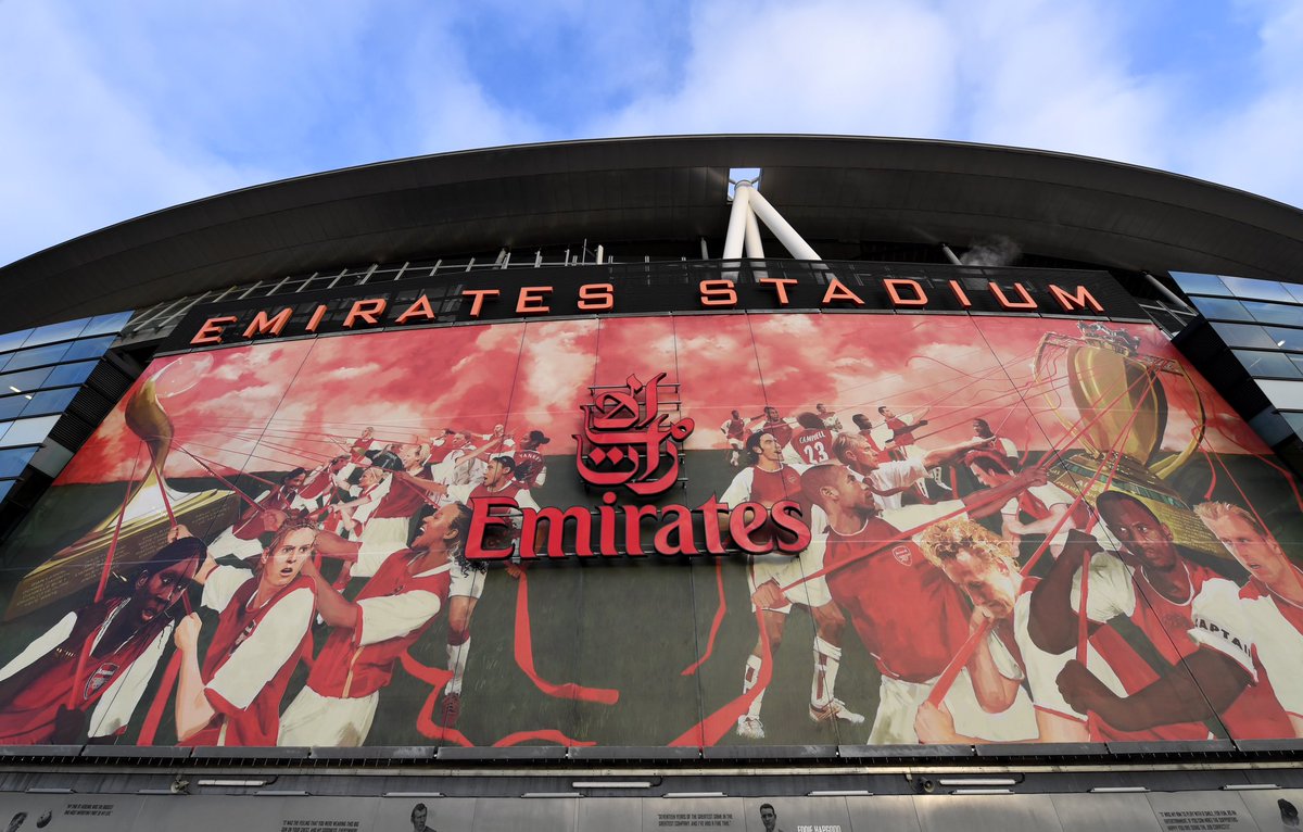 Arsenal's tweet image. Invincible. (1/8)