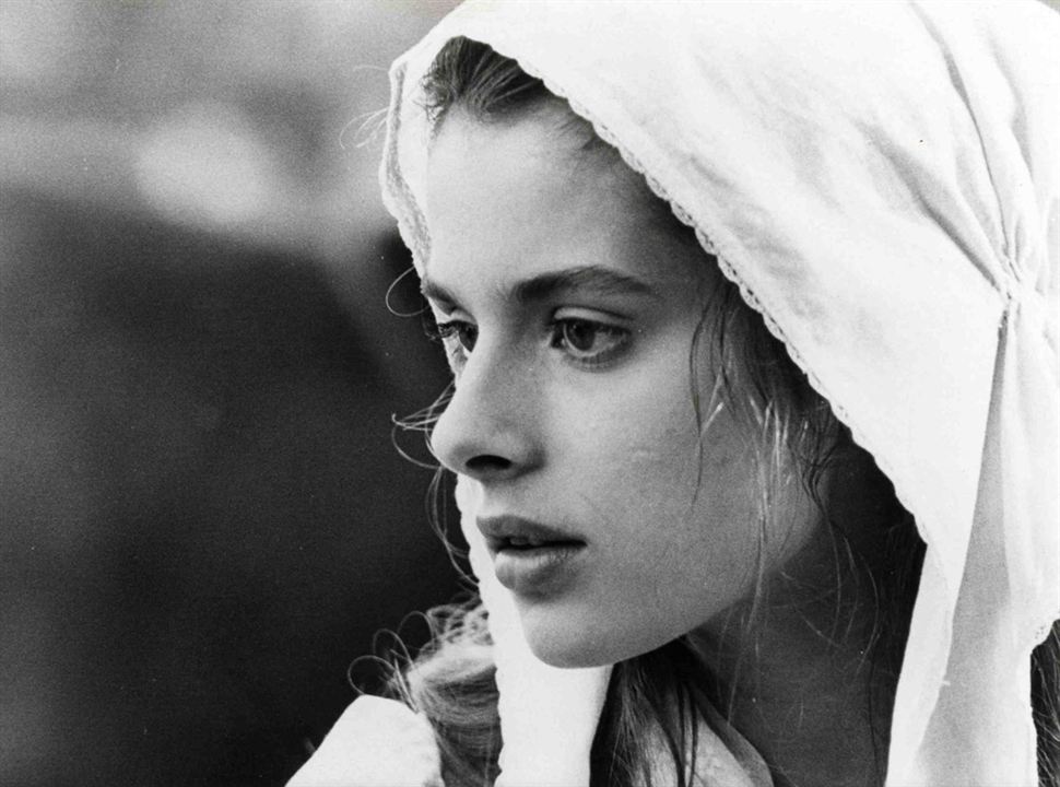 A very happy birthday to Nastassja Kinski. Photograph from Tess, 1979. 