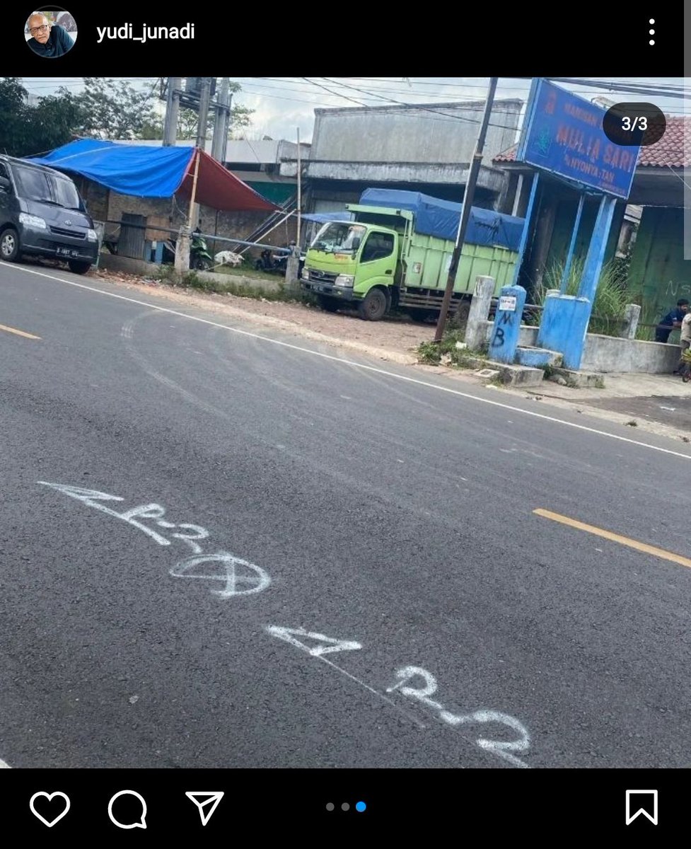 mazzini_gsp's tweet image. Almarhumah Selvi Amalia Nuraeni, Mahasiswi FH Unsur adalah korban tabrakan di Jl Raya Bandung. Selvi diduga tertabrak oleh ROMBONGAN PEJABAT TERAS KEPOLISIAN. Sampai sekarang PELAKU BELUM TERTANGKAP DAN KEPOLISIAN SETEMPAT TERKASAN MENUTUP-NUTUPI.
#SolidaritasUntukSelvi