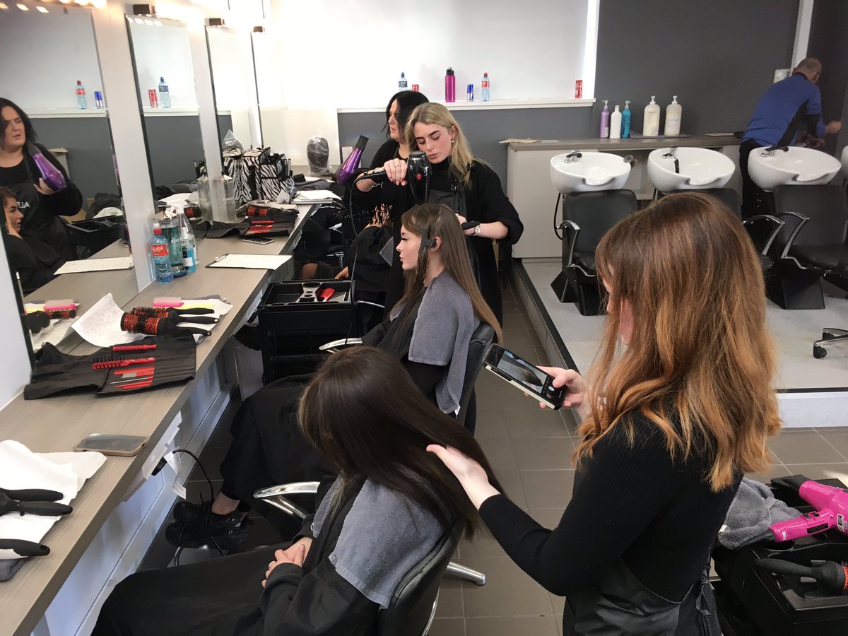 SCFEOfficial's tweet photo. Bringing some style to Blow Dry practicals in the #SCFE #HairSalon today, with our #hairdressingapprentice group
https://t.co/7QzudmOIB2
#sallynoggincollege #ddletb #plc #hairstylist #hairdressing #apprenticeship #hairdressingcourse #beautycourse #thisisfet https://t.co/RnW2cbyRcf