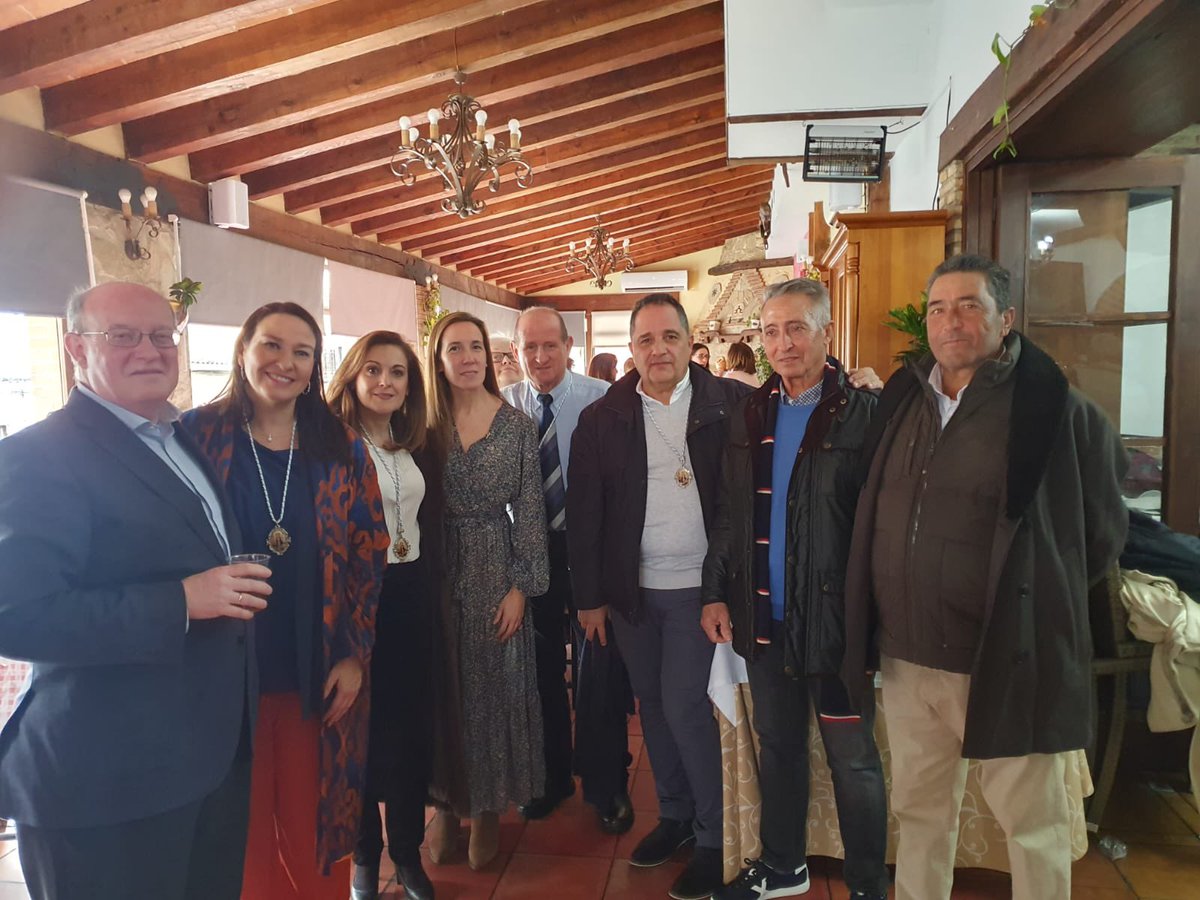 PPalgete's tweet photo. Acompañamos a la Hermandad de la Virgen de la Paz en su misa ✝️aperitivo, procesión y baile. #PorUnAlgete vivo en sus tradiciones. Viva la Virgen de la Paz!!
#Algete #MegustaAlgete #UnAlgeteMejor #Preparados #Ganas #GanasdeAlgete #PP https://t.co/d750tHhqkU