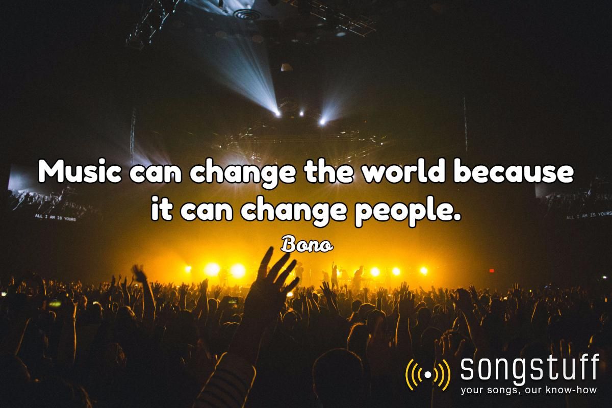 mysilentamy's tweet image. Happy Tuesday Everyone!! 💙💙💙I'm going to continue to spread love and positive vibes through healing and music.  I'm trying to change to face of social media. We need to let go of the old and embrace the new.  #WhereDoWeGoFromHere #MusicMemory #Change #HighVibes #Love #Hope