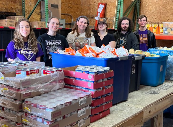 A BIG shout out and thank you to <a href="/NHS_TBHS/">TBHS_NHS</a> and members of <a href="/TroyBuchananHS/">Troy Buchanan High School</a> Student Council for packing over 500 <a href="/BuddyBagsR3/">Buddy Bags</a> over the weekend <a href="/Linc_R3/">Lincoln County R-III School District</a>! #bethedifference #proud2br3 #RIIICares