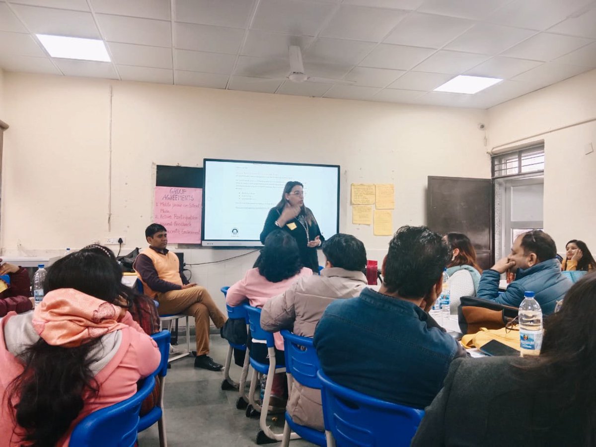 FromHeena's tweet image. An enlightened team of #DelhiGovtSchools TDCs r deepening their knowledge around Peer Observation Skills, Reflective Discussion and Hook TOOL & togethr we all r creating a learng ecosystem at @DKeshavpuram in two days CLS on LIC-12. #TDCProgram
@Dir_Education @SCERT2021 #edchat