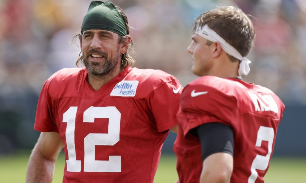 TFG_Football's tweet photo. I know everyone has given up on Zach Wilson, but an added benefit to the #Jets going after Aaron Rodgers is that it just might be their best path to getting the former #2 overall pick back on the right track where his childhood idol can become his mentor. https://t.co/vooiwUz2Ba