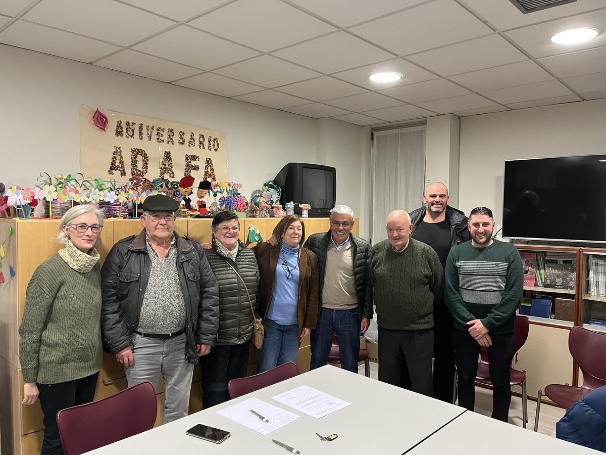 FloroGijon's tweet photo. 🤝Los cuidados son una parte esencial en una sociedad justa.

Esta tarde visité la Asociación Democrática Asturiana de Familias con #Alzheimer del Principado de #Asturias (#ADAFA) acompañado del secretario general del @psoegijon gijon, @monchugijon. https://t.co/aveBJCnIMN