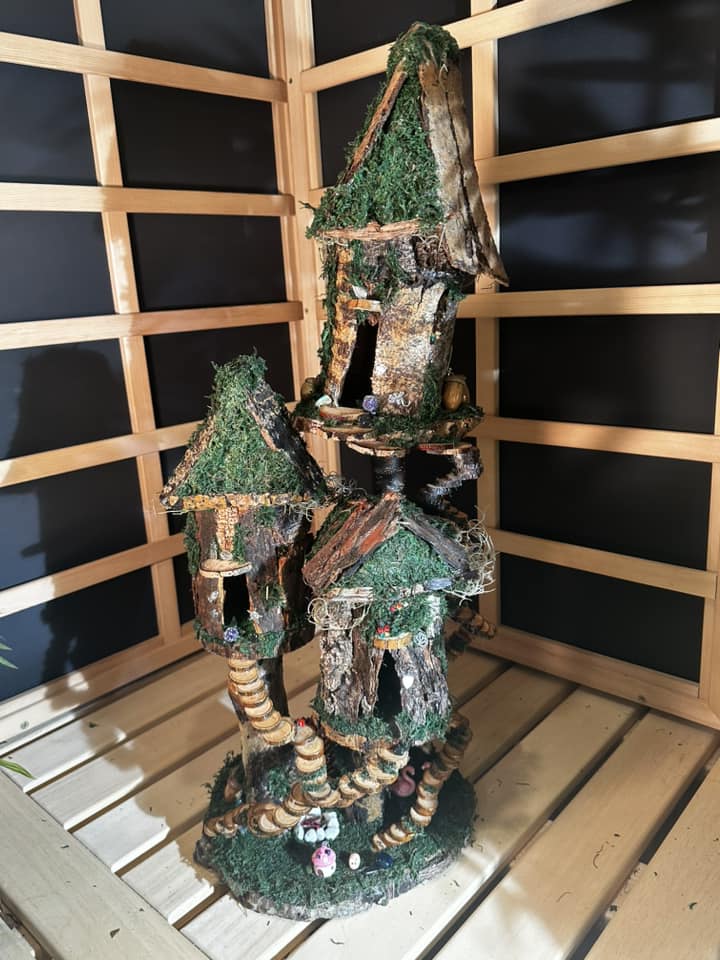 extremefairyhouses.com