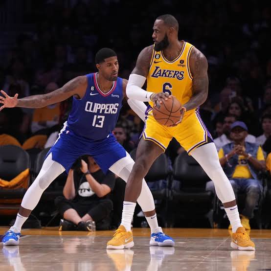 MarcoReyPicks's tweet photo. 🚨Hoy regalaré  $5,000 💵 💰🚨

La primera persona que adivinen el marcador exacto en el juego de Lakers vs Clippers se lleva un bono de $5,000. 

Reglas:
-Solo 1 comentario por persona
-Comentar el marcador exacto
-poner hashtag #️⃣ #marcoreypicks #Playdoitmexico 
-Dar RT 🔁 https://t.co/cSacnmtLSK