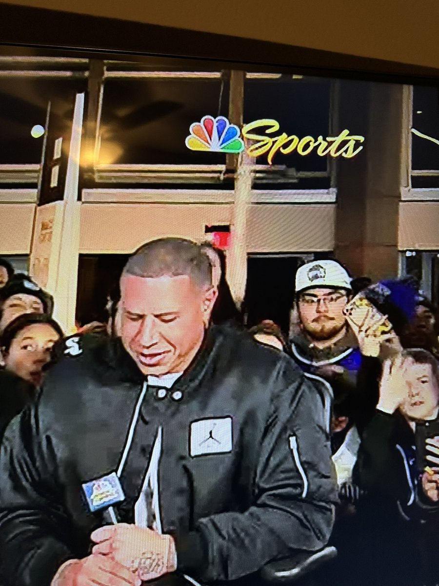bigdanfahey's tweet photo. If you were wondering who the psycho jumping up and down with her alien arm was at the Kings game, I’m here to officially confirm it was me. Yes, I am now famous and on tv, but I will try to remain humble 🙏 https://t.co/zJ0t8qKl4k