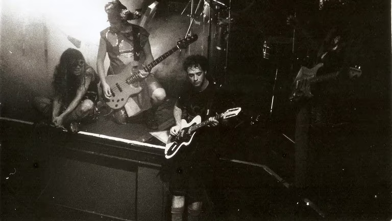 lmesteves's tweet photo. Cerati y Los Brujos en la presentación de Guerra de Nervios en Dr. Jeckyll (1995)
Foto: Virginia Andrada. https://t.co/beeRzCWz5r