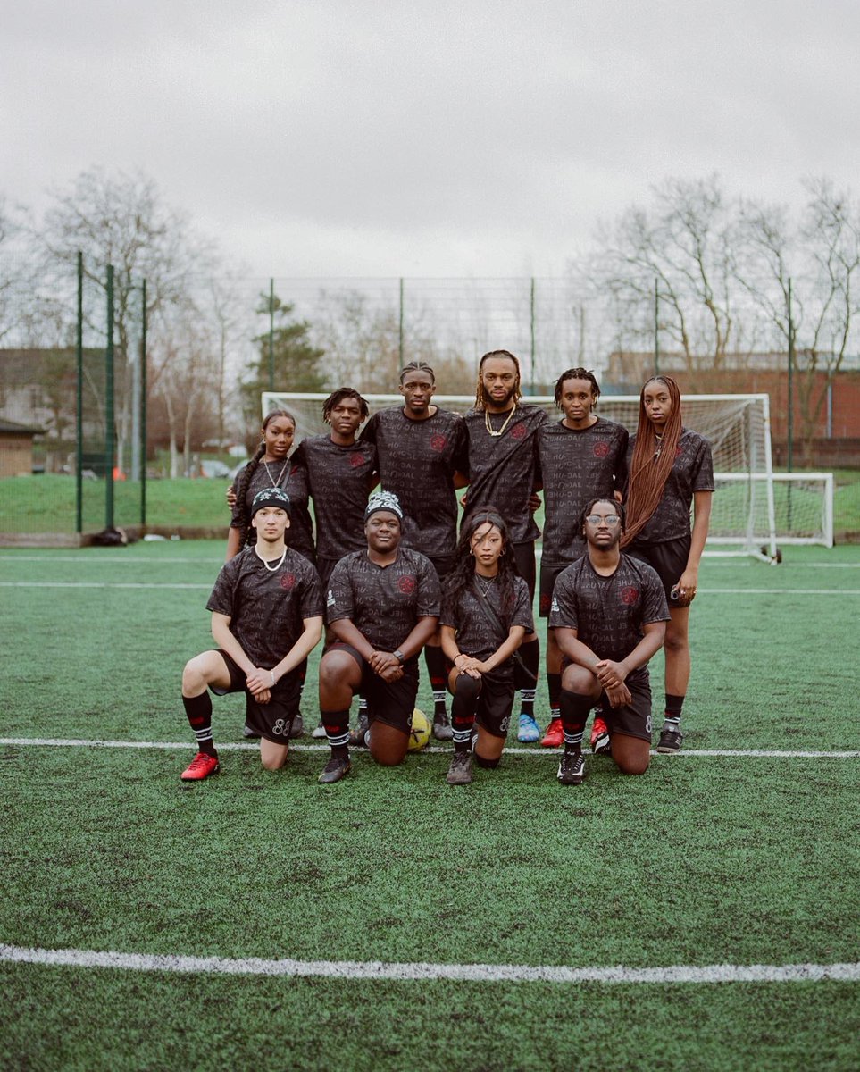 EMAY4K's tweet image. JEHUCAL X @emiratesfacup 

Teamed up with @emiratesfacup to design a limited edition official Jehucal FA Cup football kit 

This collab holds a special place in my heart, reminiscing the Sunday mornings driving to games with my father 

Till Forever