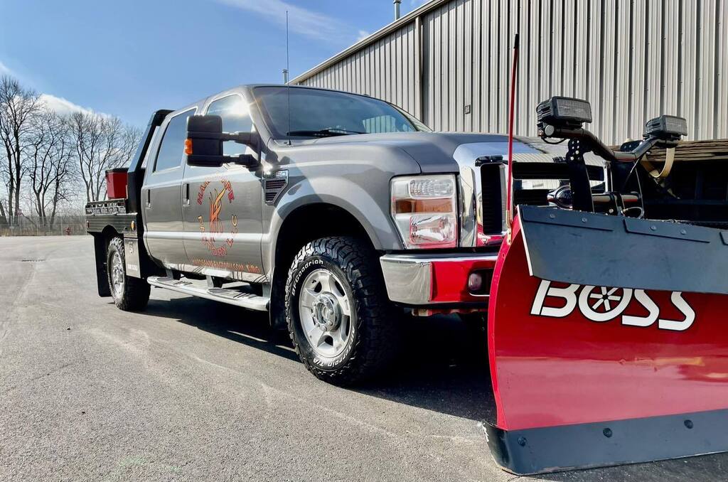 Snow ⛄️ is on the way. Prep and be ready, bring it!  #hardscapefactory #snowremoval #snowremovalequipment instagr.am/p/Cnz0d1NLyQc/