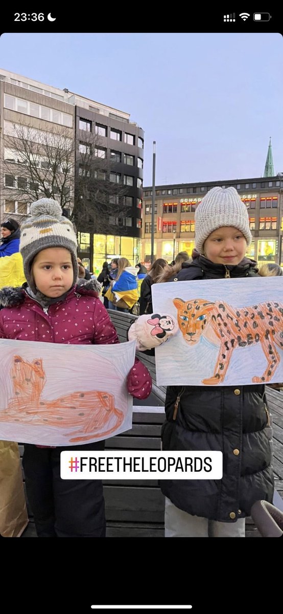 ChristinaJigora's tweet image. Пікап Помсти і Справедливості⚖️🛻

це діти моєї близької подруги. Марійка (6) і Даринка (4) у Німеччині 
просять #FreeTheLeopards 

поки світ жорстоко грається у зоодипломатію, зберімо на пікап нашим Героям,які живим щитом стримують московитських монстрів

craft.do/s/KlRsyjwlqBd1…