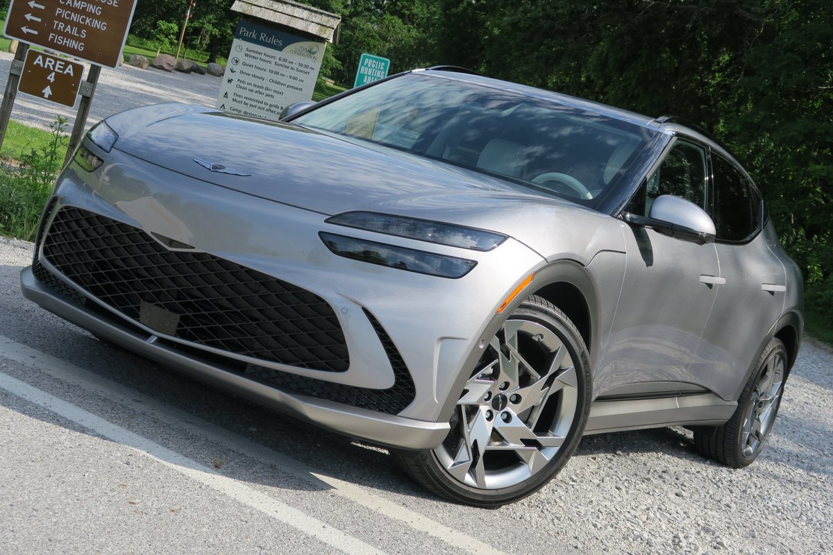 RWDonDemand's tweet photo. Performance meets luxury and sustainability in the all-new 2023 Genesis GV60 EV. #Genesis #GenesisGV60 #GenesisNation #GenesisLife #RWDonDemand
https://t.co/MNZdOx2aPL https://t.co/P6BbKjgtiG