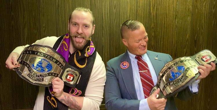 KodaJacobs_'s tweet photo. The times are good, citizens.
Times are good. 👌🏼
🏆🪧🧣🇺🇸☕️🏆
The #FrontlinePro Tag Team Champions of This World — The #AbsolutePowerTrip — will be addressing the media very soon in regards to our upcoming title defense at #JusticeForAll.
Stick around. 👍 @TheHipsterHunk https://t.co/pWaWyoZGD1
