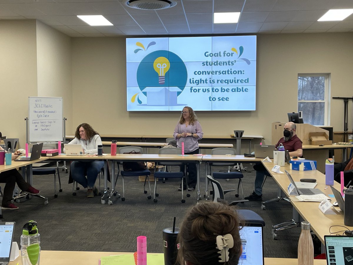 Just wanted to give a shout out and huge thank you to @CgatesChristine @rgwiz09 and @MSmithSciTech for presenting during the #btbsls school librarians communities of practice session last week!