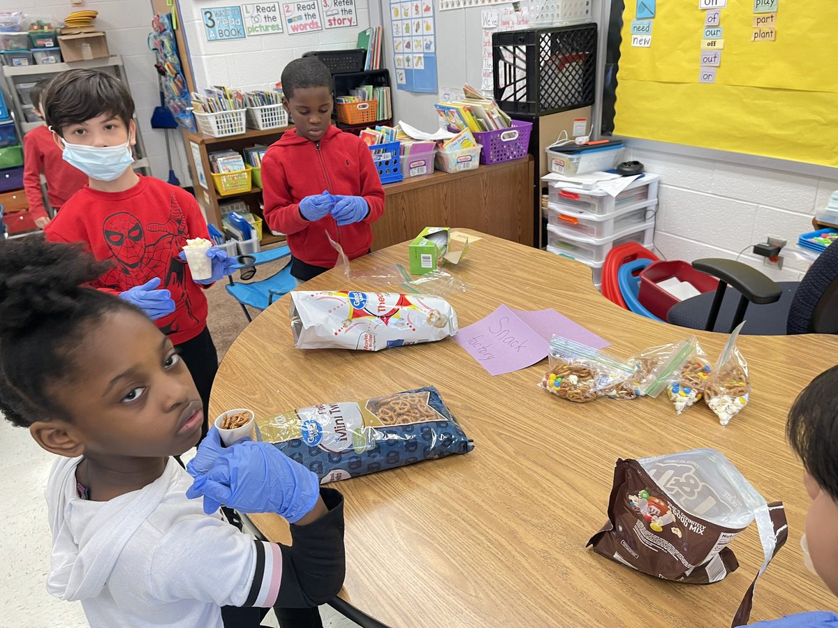 Mrs. Parker's swans tweet media