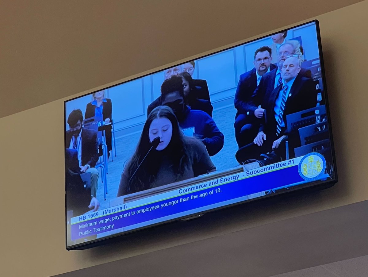 TCIFiscal's tweet photo. TCI's @borja_hannah stood alongside #YEEREviction and @CoVAFuture to defend Virginia's youngest workers and educate lawmakers on the harms of #HB1669, which would lower the min wage for people under 18. 

We #ValueYouth &amp; there's is still time to put a stop to this harmful bill. https://t.co/wZJ6kOPaJf
