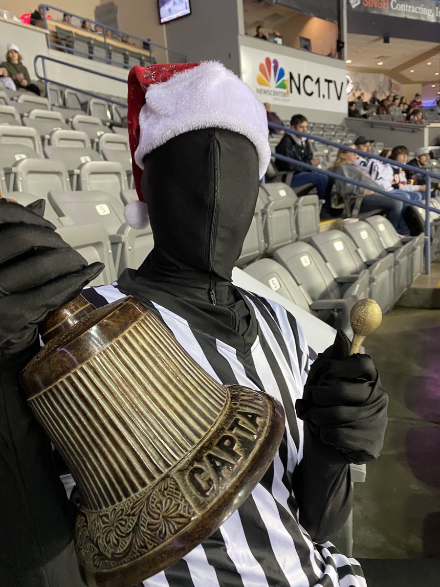 MysteryRefs's tweet photo. Status update: the ”Shame Bell” is still broken. We’ll keep you posted since this will impact our future game attendance. https://t.co/3HZtUtGjZO