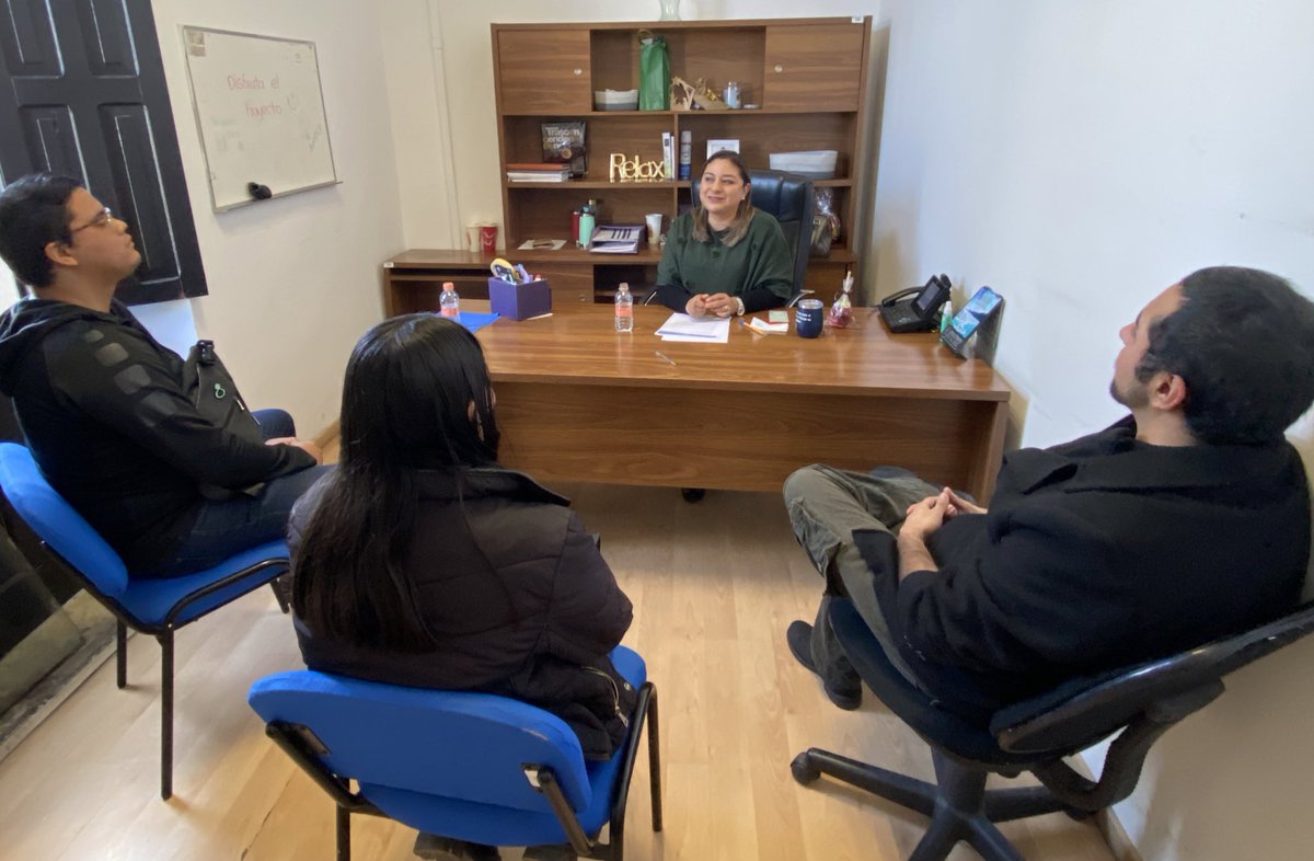 Escuchando los proyectos de la asociación civil Uniendo Caminos por Mexico, un gusto recibir a su presidente <a href="/jral15/">Jose Ramon Aldava L.</a> y sus colaboradores <a href="/BelenRa26121151/">Belen Ramos</a>  y <a href="/CobeTavo/">Tavo Cobe</a> estamos listos para trabajar en equipo para contribuir a la reconstrucción del tejido social.
#DurangoNuestraCasa