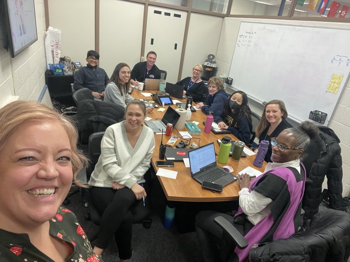 Thankful to work with such amazing staff and students <a href="/BHMSLancers/">BHMS</a>.
Designing today using the liberatory design cycle, ensuring everyone feels a sense of belonging! <a href="/Renglish71/">Randy English</a> @bhswatson <a href="/MelissPalmeri/">Melissa Palmeri</a> <a href="/equityproject/">National Equity Project</a>