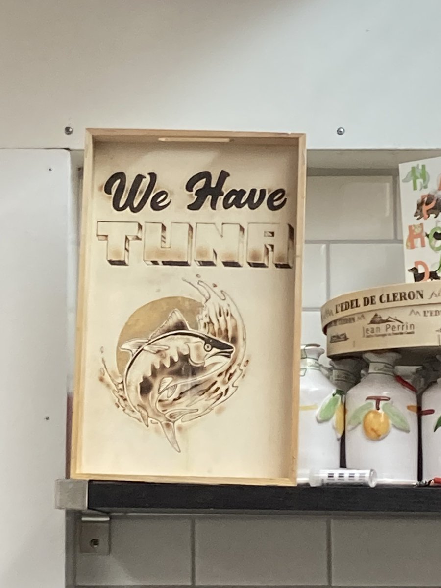 confess2wes's tweet photo. When they have tuna https://t.co/MtgwlkH0b3